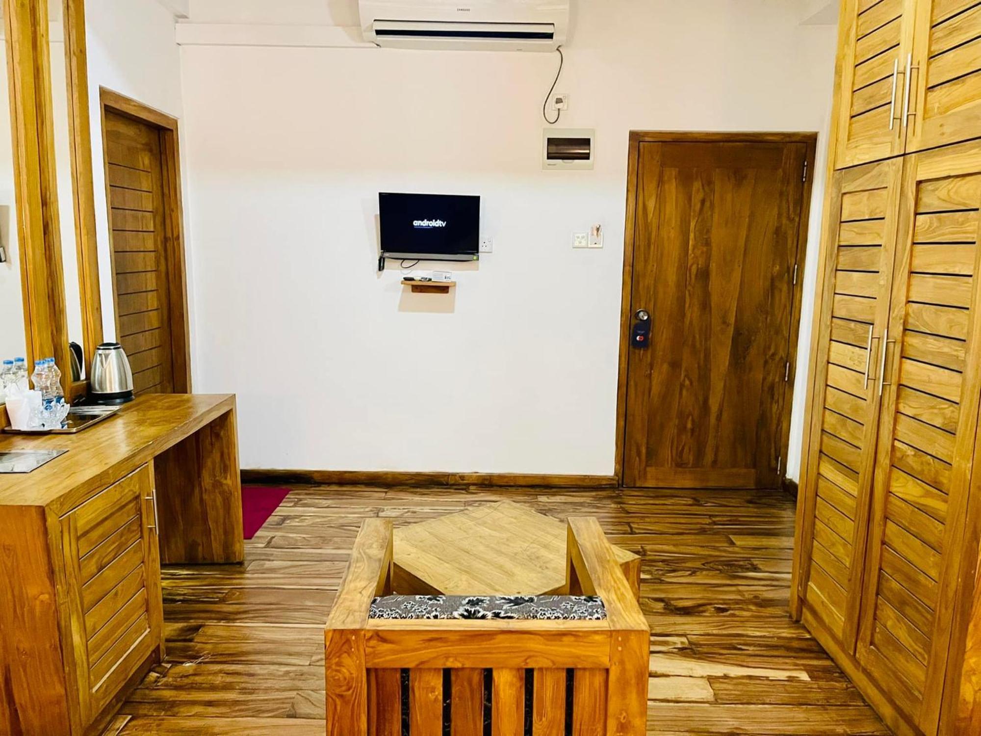 גאלה Hotel Sea Line מראה חיצוני תמונה